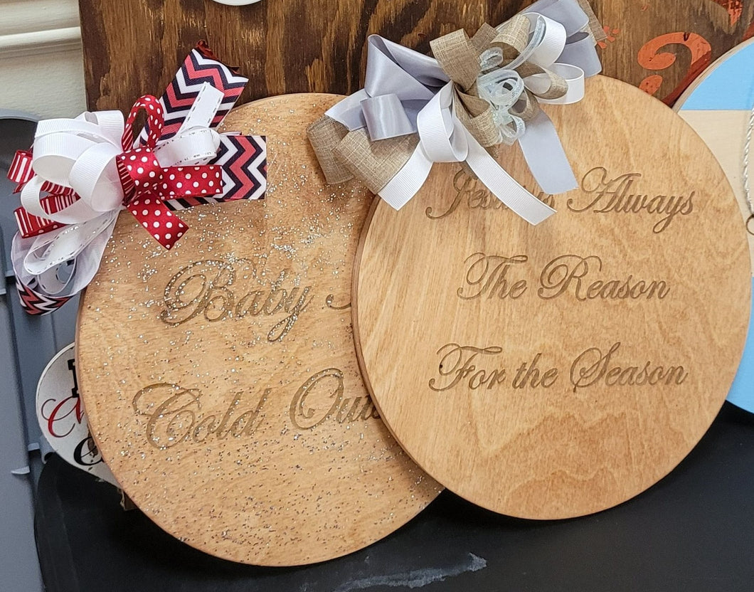 Christmas round wooden sign