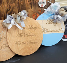 Load image into Gallery viewer, Christmas round wooden sign
